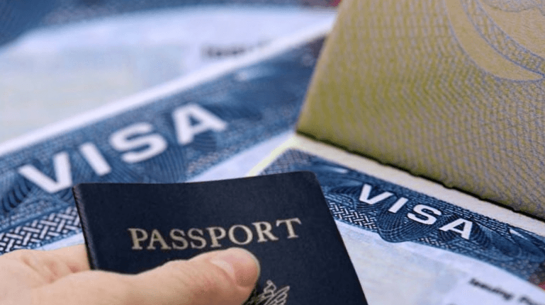 Vizesiz seyahat müjdesi: Bir yıl boyunca pasaportsuz dolaşabilecekler