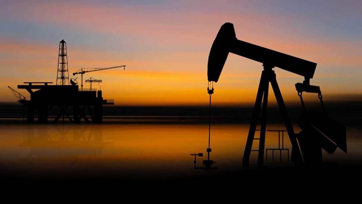 Enerji krizi, merkez bankalarının faiz indirim planlarını sekteye uğrattı