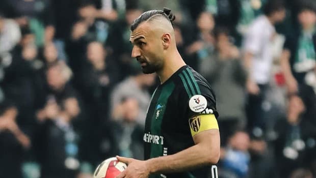 Serdar Dursun, Süper Lig ekibinde kariyerine devam edecek
