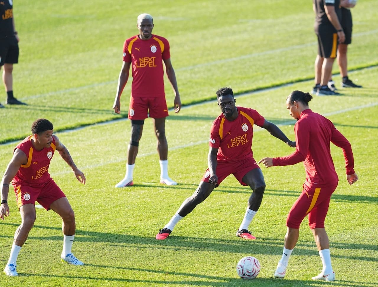 Galatasaray, Villarreal Maçı İçin Hazırlıklarını Sürdürüyor