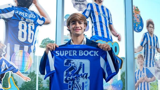 Galatasaray'dan çift transfer hamlesi: Batrakov için 25 milyon Euro, listede Rodrigo Mora da var