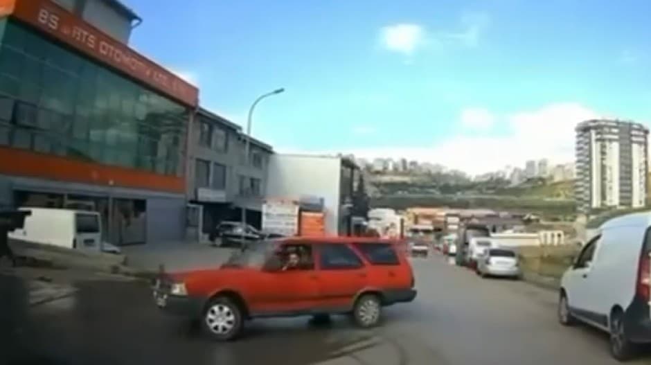 Başkentte drift operasyonu: 11 kişi gözaltına alındı, 12 araç trafikten men edildi