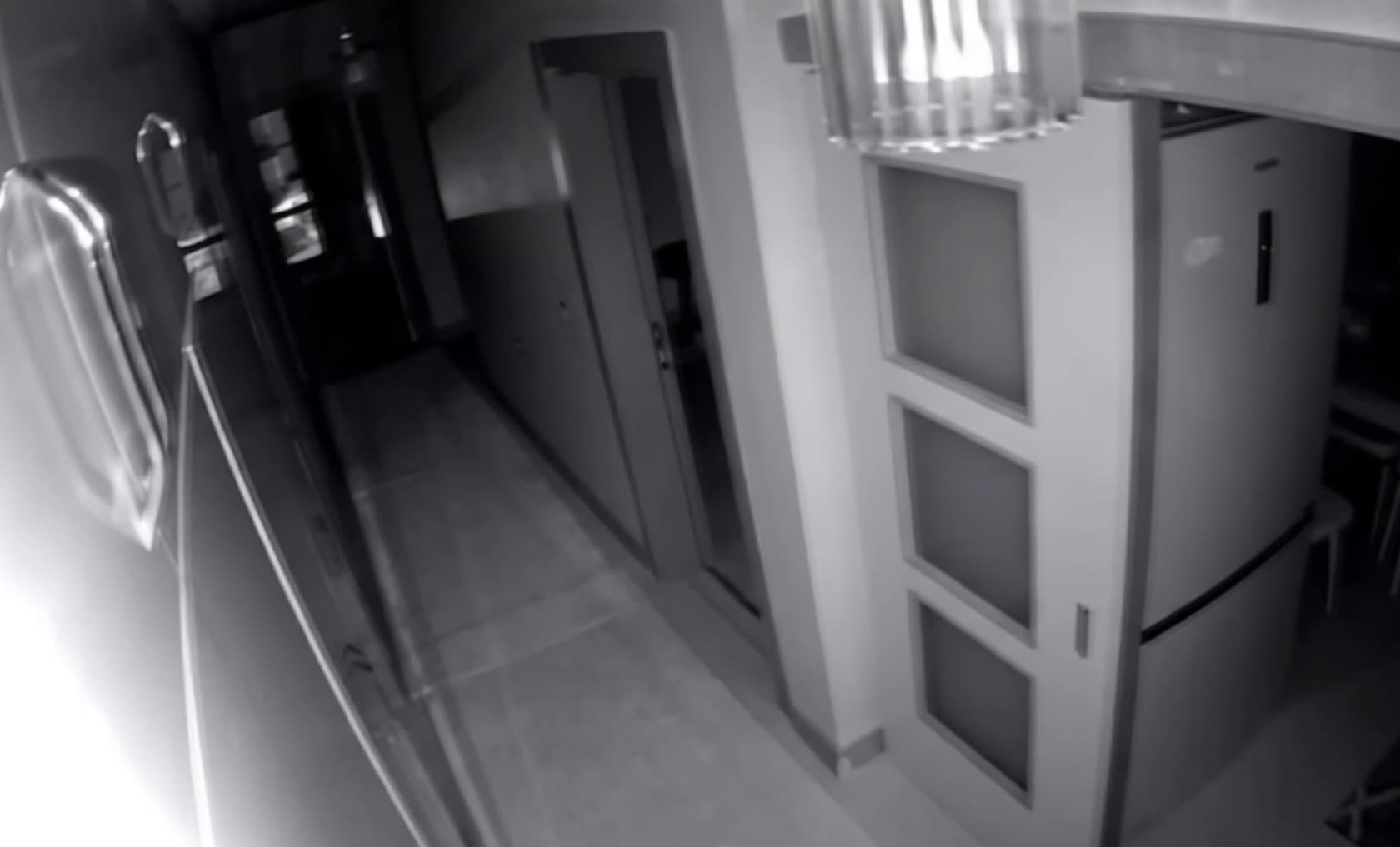 Gaziantep'te gece yarısı sallandı: 4.5 büyüklüğündeki deprem anbean kamerada