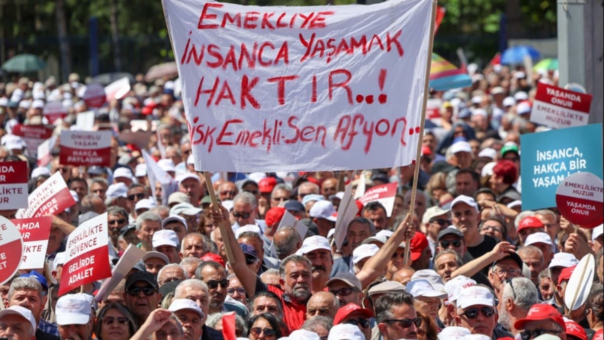 Emekliler tek çatı altında birleşiyor: 'İktidar alternatifi biziz'