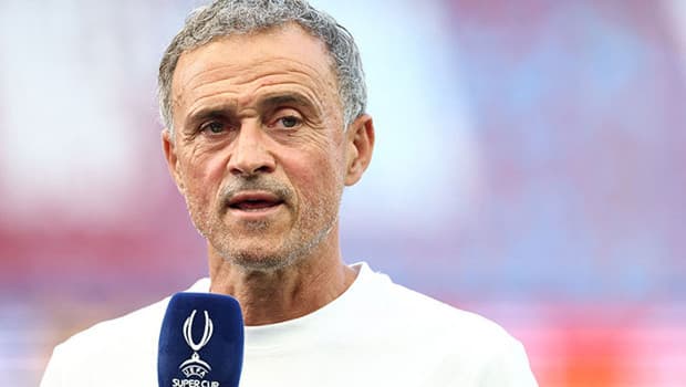 Luis Enrique'den Süper Kupa mesajı: 'Sezon sonunda zirveye ulaşmak istiyoruz'
