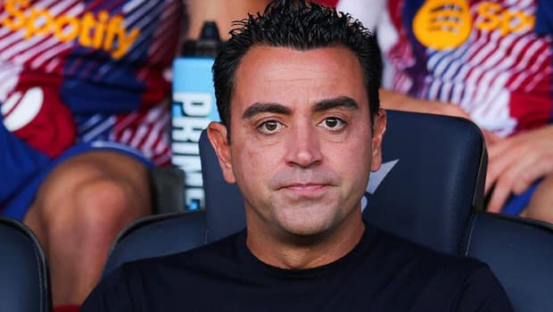 Hollanda'da sürpriz teknik direktör: Xavi Hernandez dönemi başladı