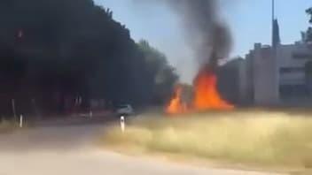 Yalova'da düşen F-16'nın kaza anı görüntülendi: Pilot fırlatma sistemiyle kurtuldu