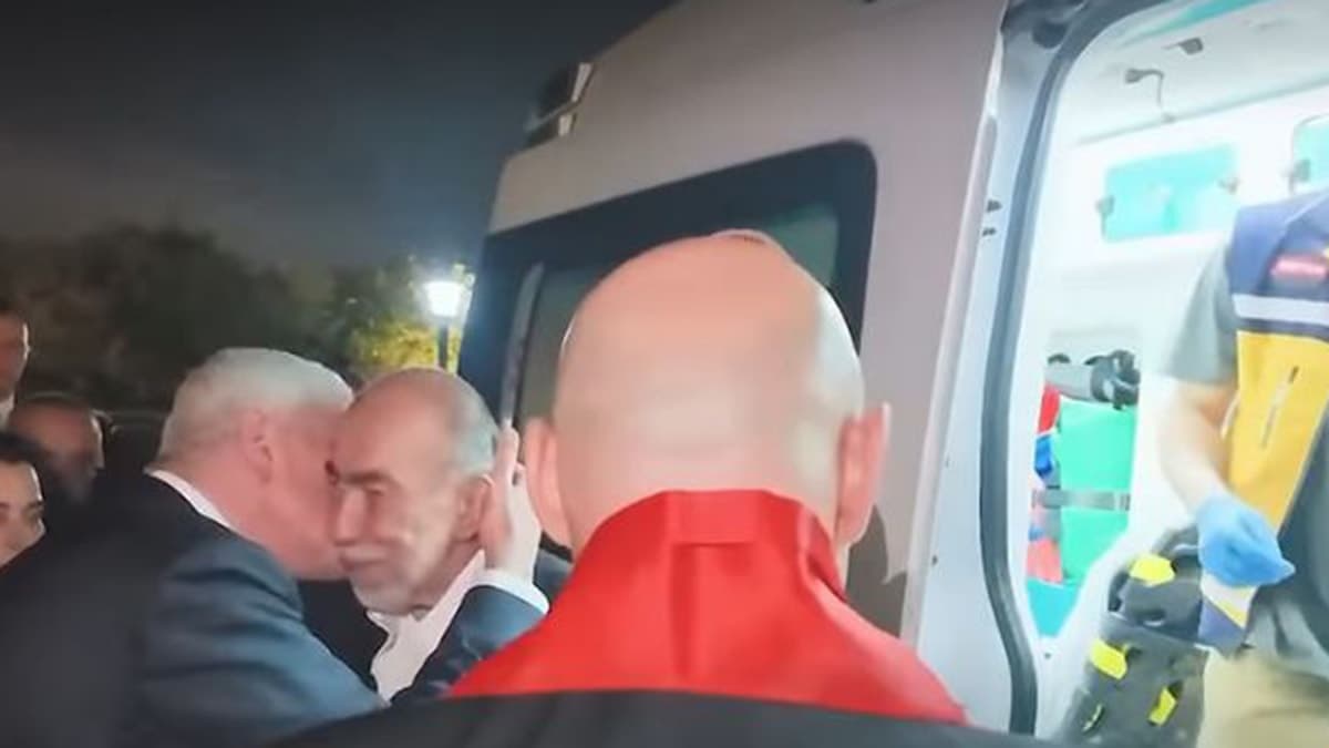 Ambulansla oy kullanmaya geldi, 'hayır' dedi ve döndü
