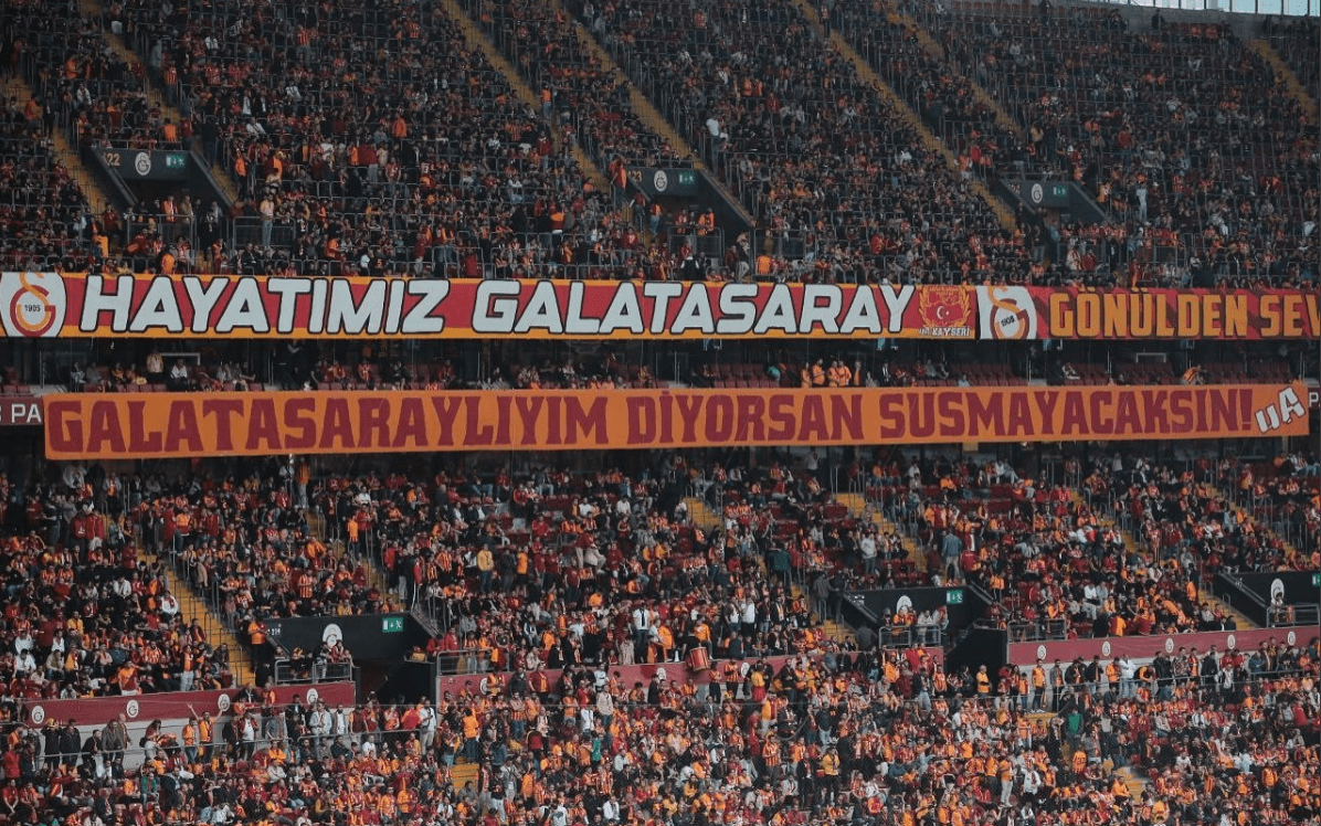 Galatasaray'ın köklü taraftar grubu ultrAslan'da şok karar: Tüm faaliyetler durduruldu