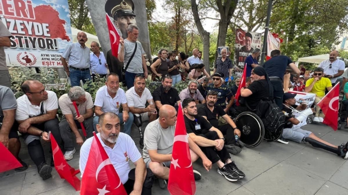Vatandaştan 'Devlet Baba' çıkışı: Ekonomik kriz derinleşiyor, halk üvey evlat muamelesi görüyor