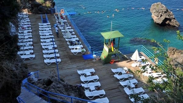 Orta Doğu'daki gerilim Türk turizmini olumsuz etkiliyor: Otelciler zor günler geçiriyor