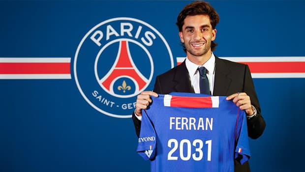 PSG, İspanyol yıldız Ferran Torres ile 2031'e kadar anlaştı