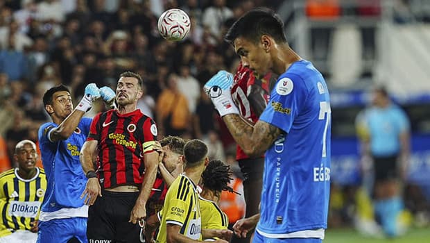 2 gün önce ayrıldı, Fenerbahçe'ye duvar oldu: Ankara'da İrfan Can Eğribayat gecesi!