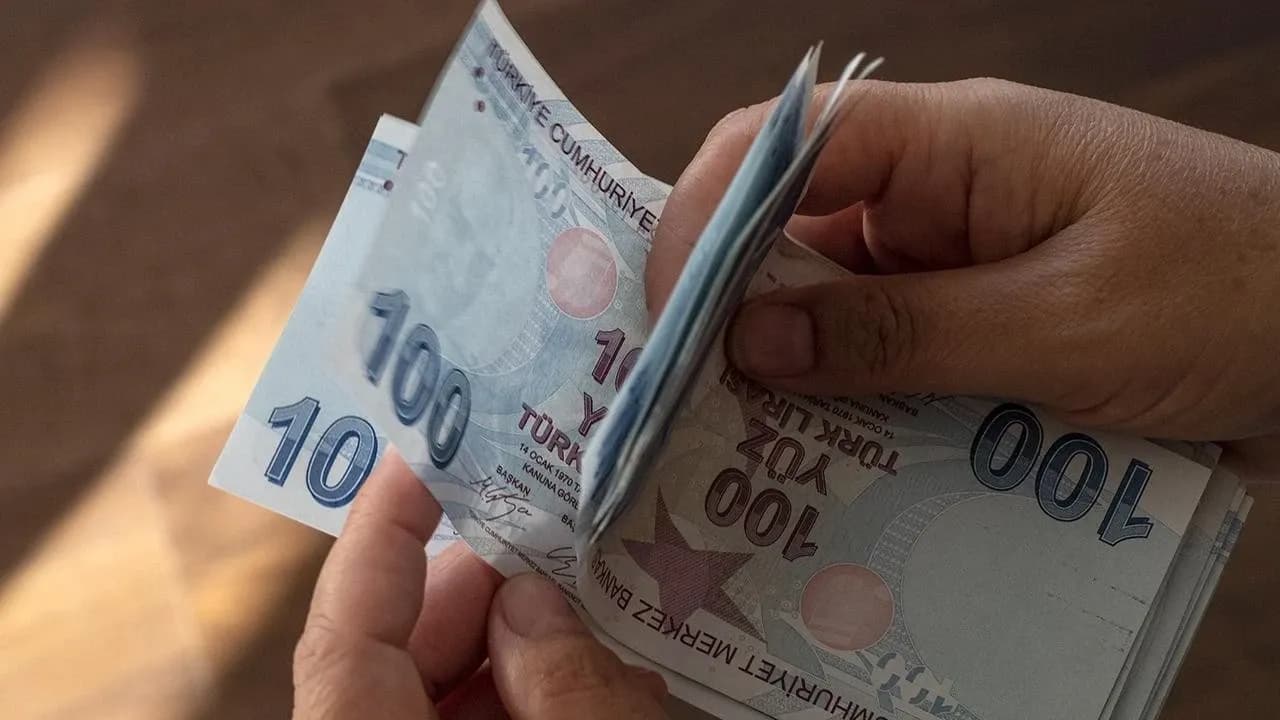 SGK'dan emsal niteliğinde uyarı: 3 ay prim ödemeyenlerin geliri tamamen kesilecek