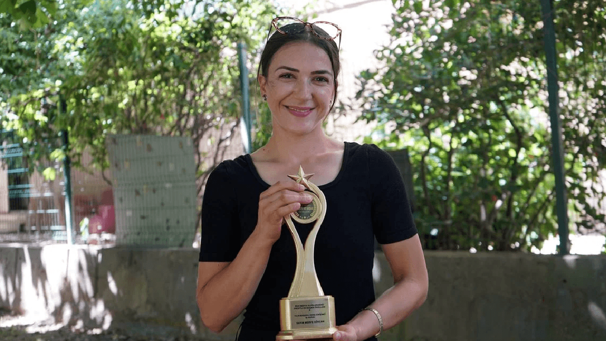 Bez ve mama masrafını karşılamak için başladığı işte patronluğa yükseldi