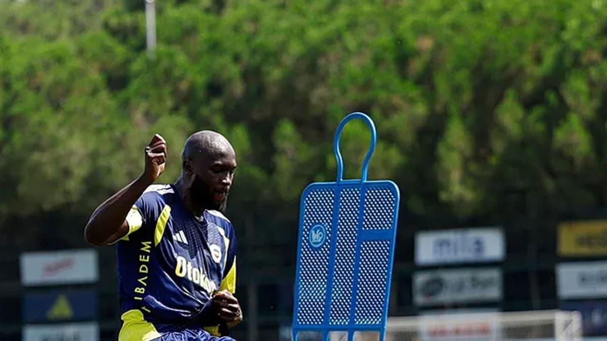 Fenerbahçe, Lukaku'yu Şampiyonlar Ligi kadrosuna dahil etti