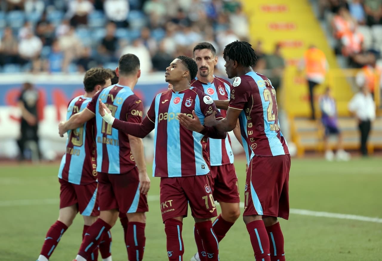 Trabzonspor'un Ferencvaros maçı UEFA listesi belli oldu: Yeni transfer Salah kadroda