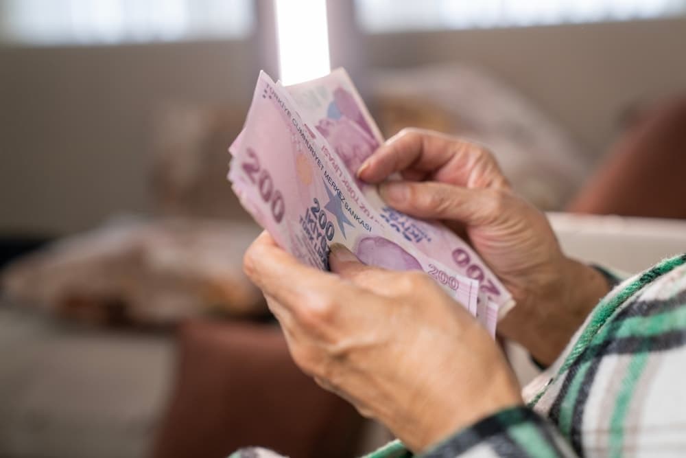 Emeklilik sisteminde yeni düzenleme: 400 bin kişiyi ilgilendiren müjde geldi