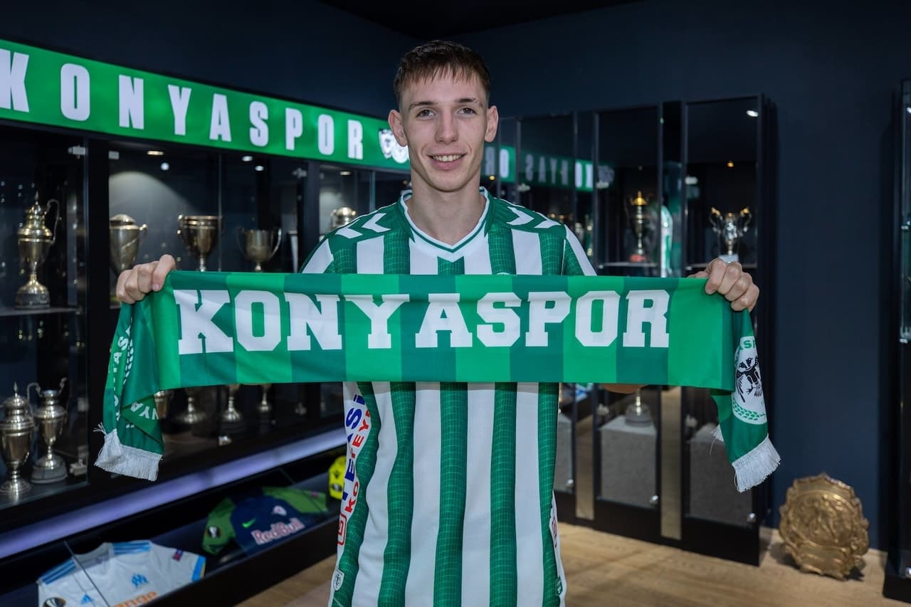 Konyaspor, Macar orta sahayı kadrosuna kattı