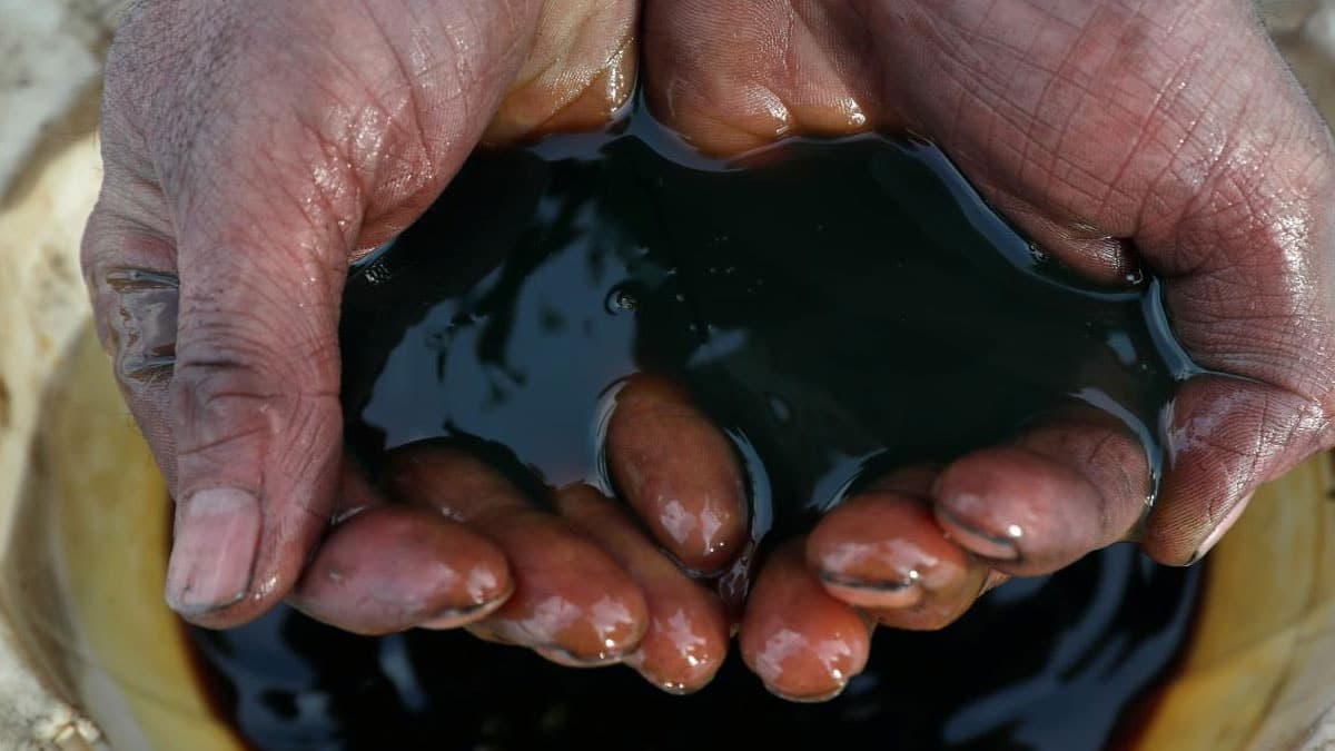 Dev Petrol Sahası Keşfi: Yetkililer 'Geleceğe Açılan Kapı' İlan Etti
