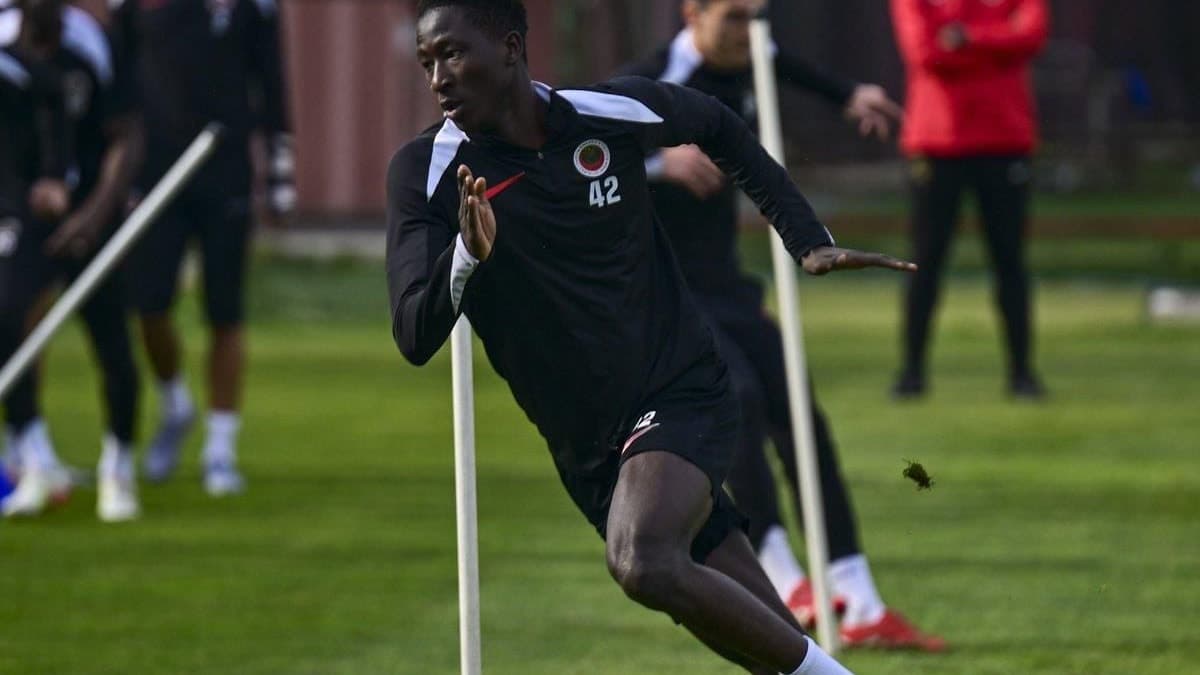 Gençlerbirliği'nden Premier Lig'e transfer oldu
