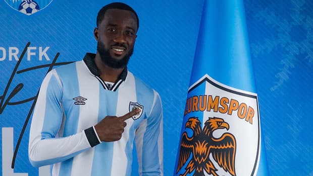 Süper Lig'in yeni ekibi Erzurumspor, Ganalı orta saha Owusu'yu kadrosuna kattı