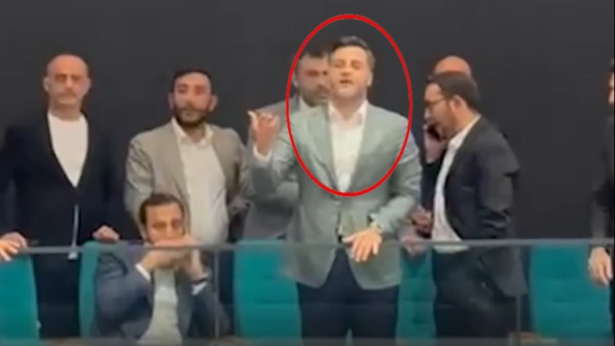 Kadın gazeteciye utanç verici çağrı: "Gel özel görüşelim"