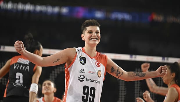Türkiye Voleybol Federasyonu'ndan Ebrar Karakurt'un sağlık durumuna ilişkin kritik açıklama