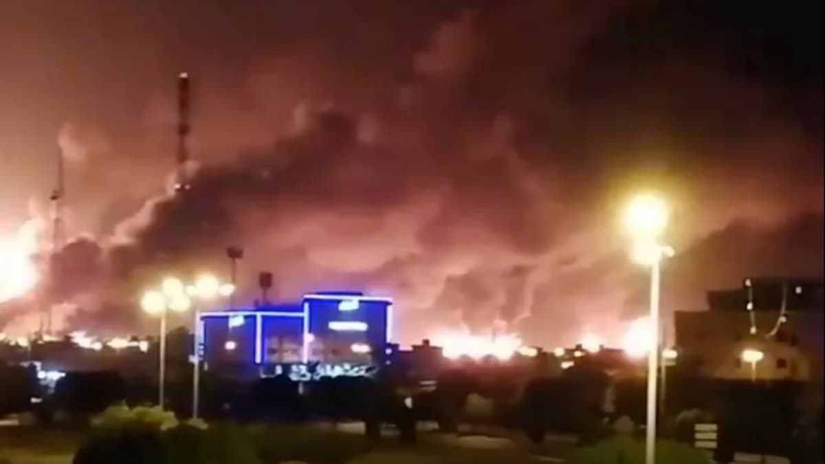 İran destekli Husiler, anlaşma henüz imzalanmadan Suudi Arabistan'ı hedef aldı