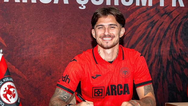 Arca Çorum FK, Berat Ayberk Özdemir transferini resmen açıkladı