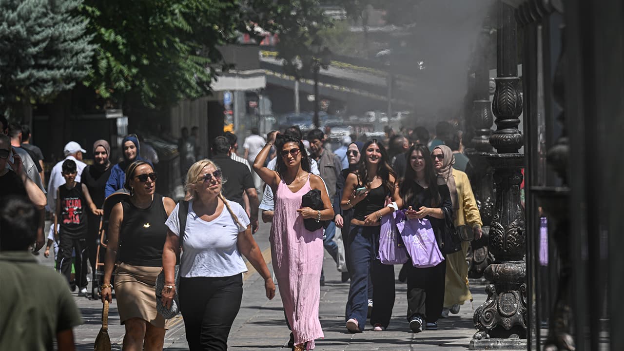 Yeni haftada 30 kentte gök gürültülü sağanak bekleniyor: Bazı bölgelerde sıcaklıklar 39 dereceyi bulacak