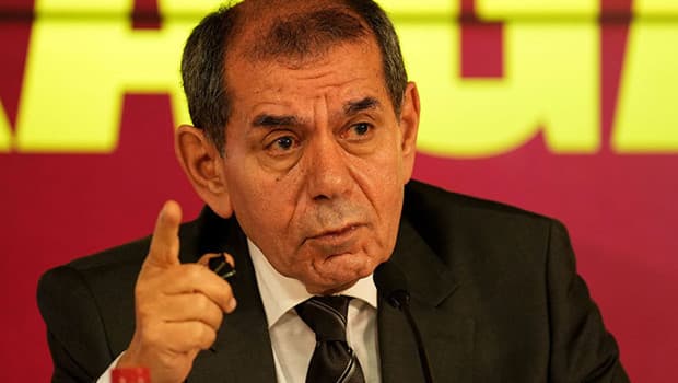 Galatasaray taraftarından yönetime sert mesaj: "Transfer nerede?"