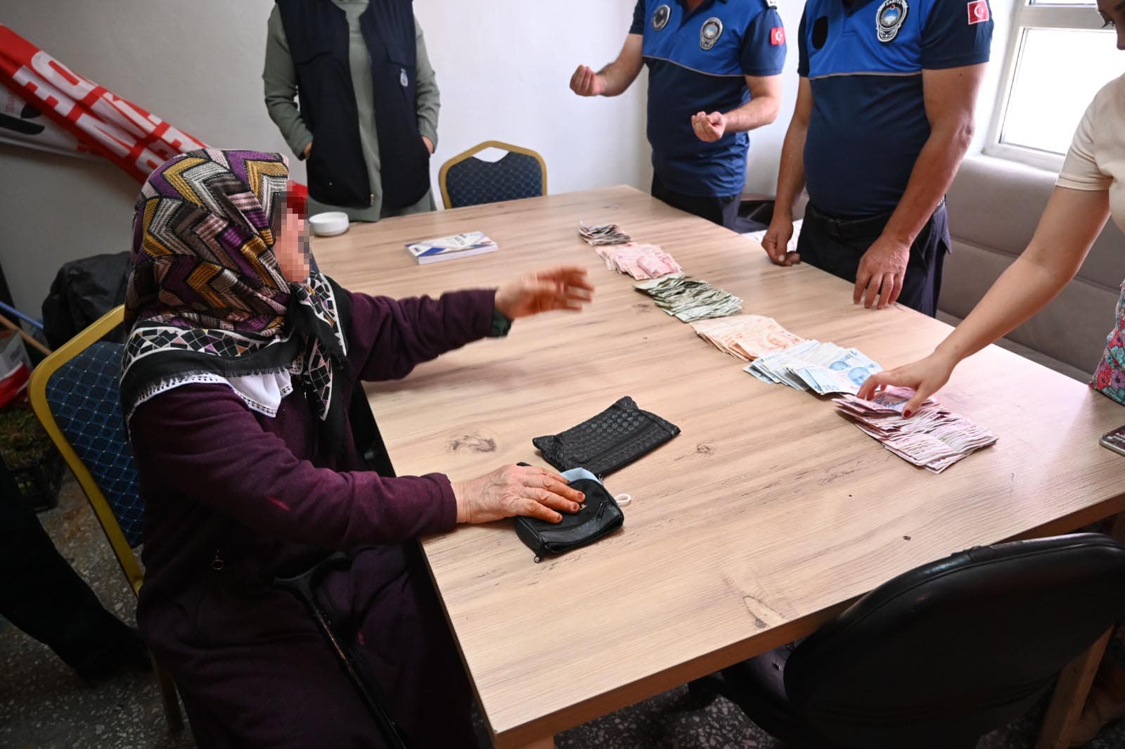 Kırıkkale'de zabıtanın dilenci operasyonunda şaşkınlık yaratan detay: Üzerinden 25 bin 190 lira çıktı
