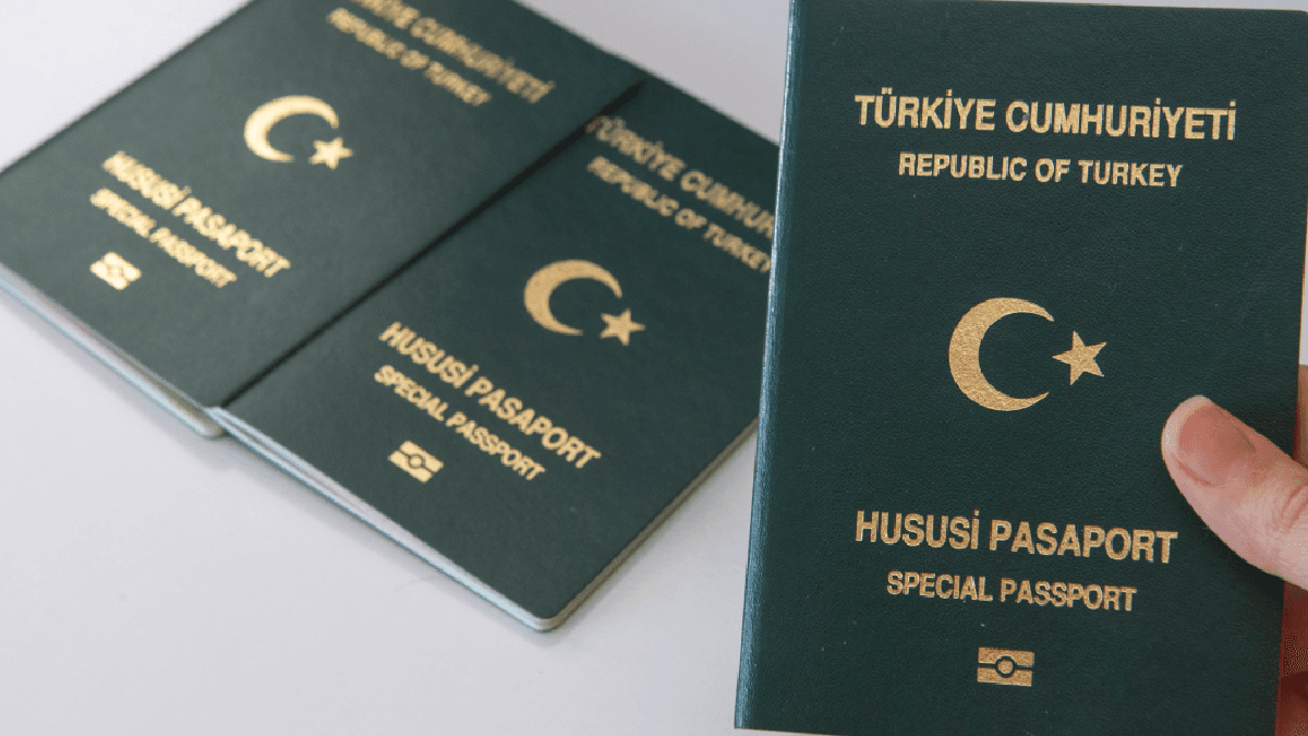İçişleri Bakanlığı'ndan beklenen yeşil pasaport açıklaması geldi