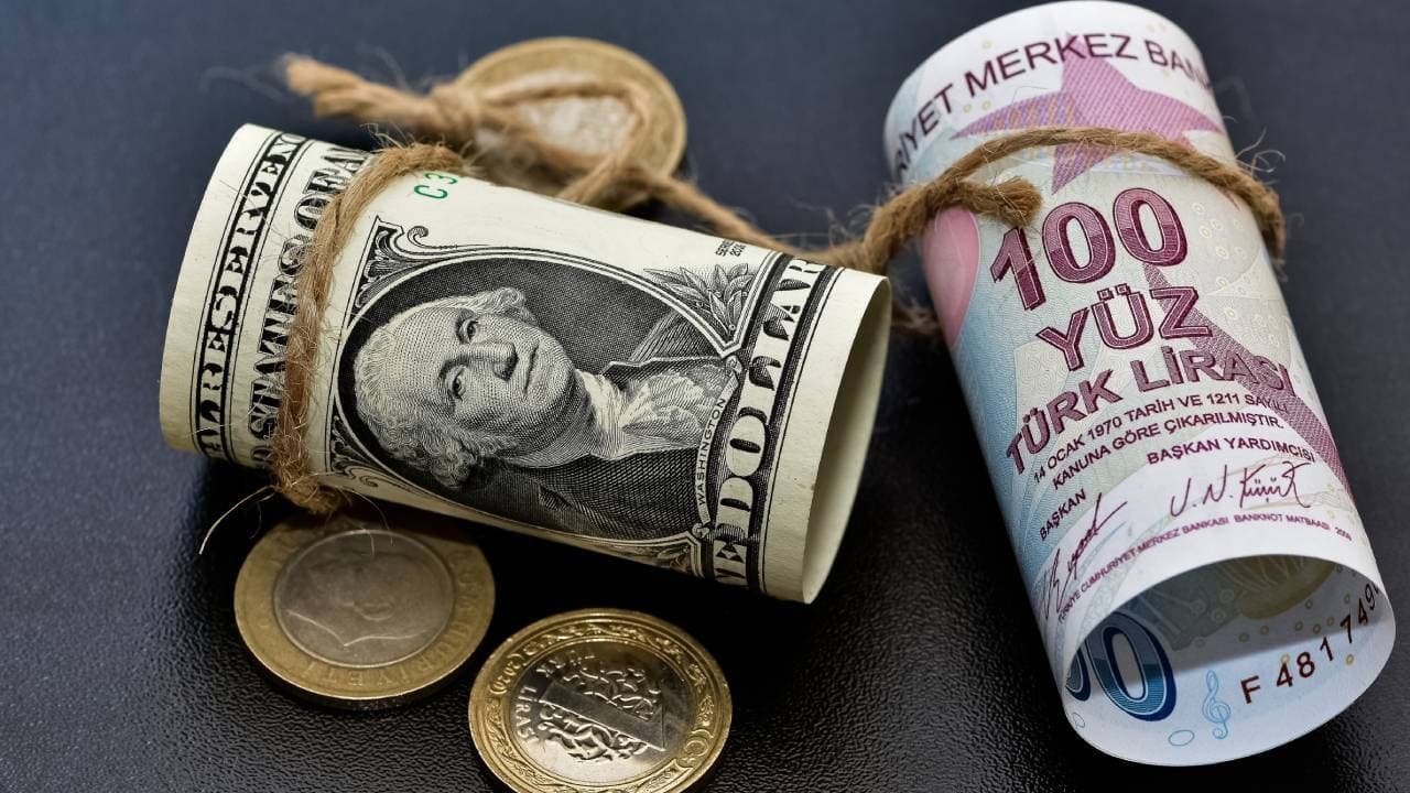 Deutsche Bank'tan çarpıcı öngörü: Faizler düşüşte, dolar yükselişte