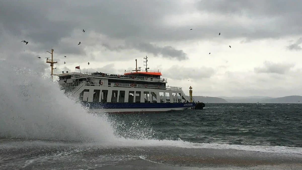 Olumsuz hava koşulları nedeniyle İDO ve BUDO'da seferler iptal edildi