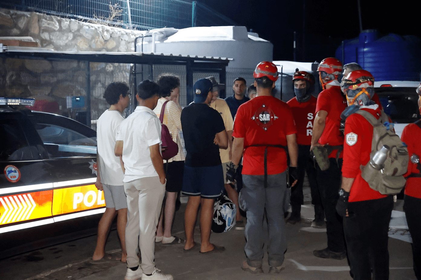 Bodrum'da ormanda kaybolan 5 genç gece boyu süren çalışmayla kurtarıldı
