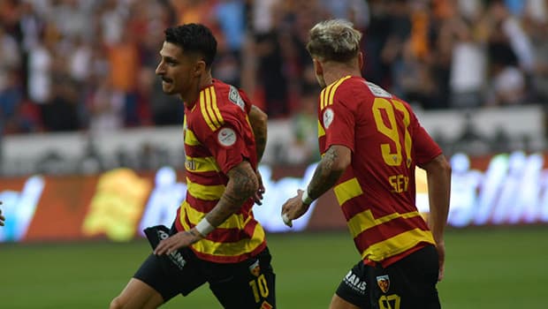 Kayserispor'dan evinde gol şov! Sivasspor'u 2-0 mağlup ettiler