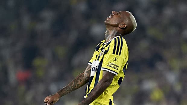 Talisca gol serisini Lyon karşısında sürdüremedi