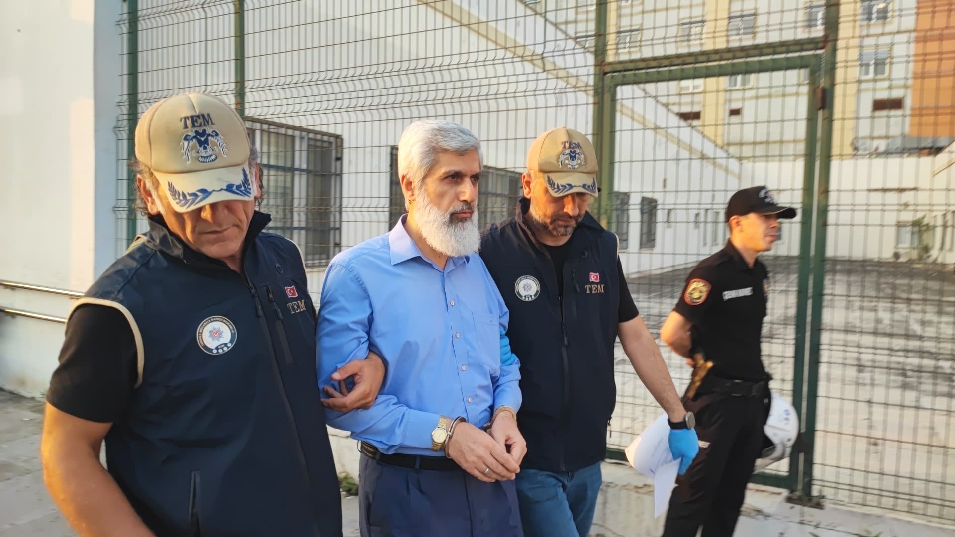 Adana'da Furkan Vakfı kurucusu Alparslan Kuytul ve eşi gözaltında